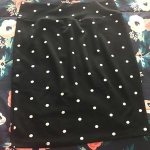 LuLaRoe Cassie 3XL black with white polka dots